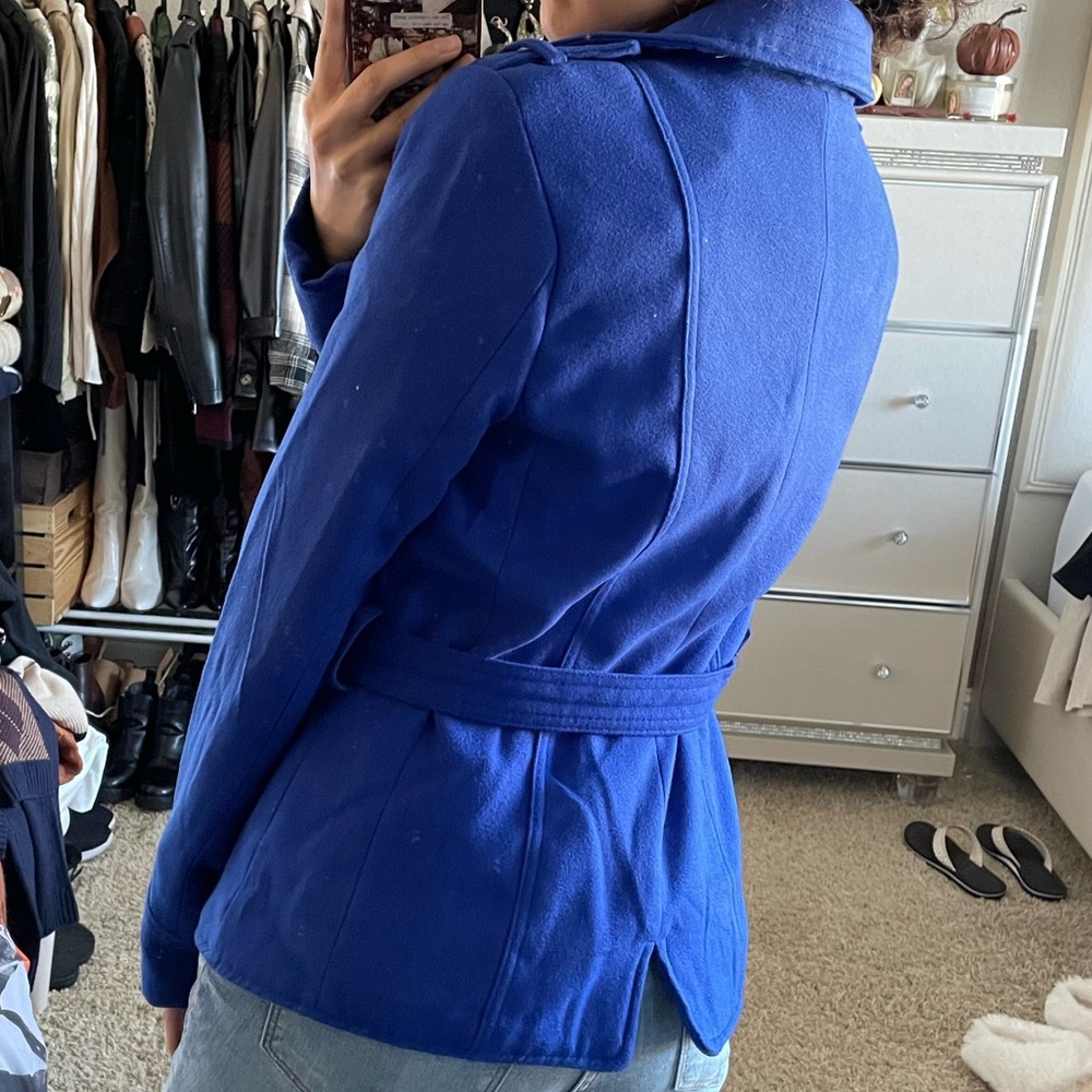 Blue Coat 💙 - Picture 3 of 4